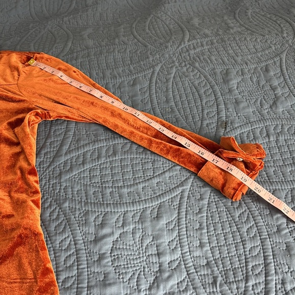 Women’s SHEIN Button Front Velvet Shirt Size 4 - Picture 9 of 11